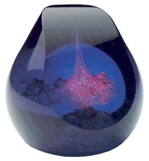 Pagoda  © 1985 Caithness Glass